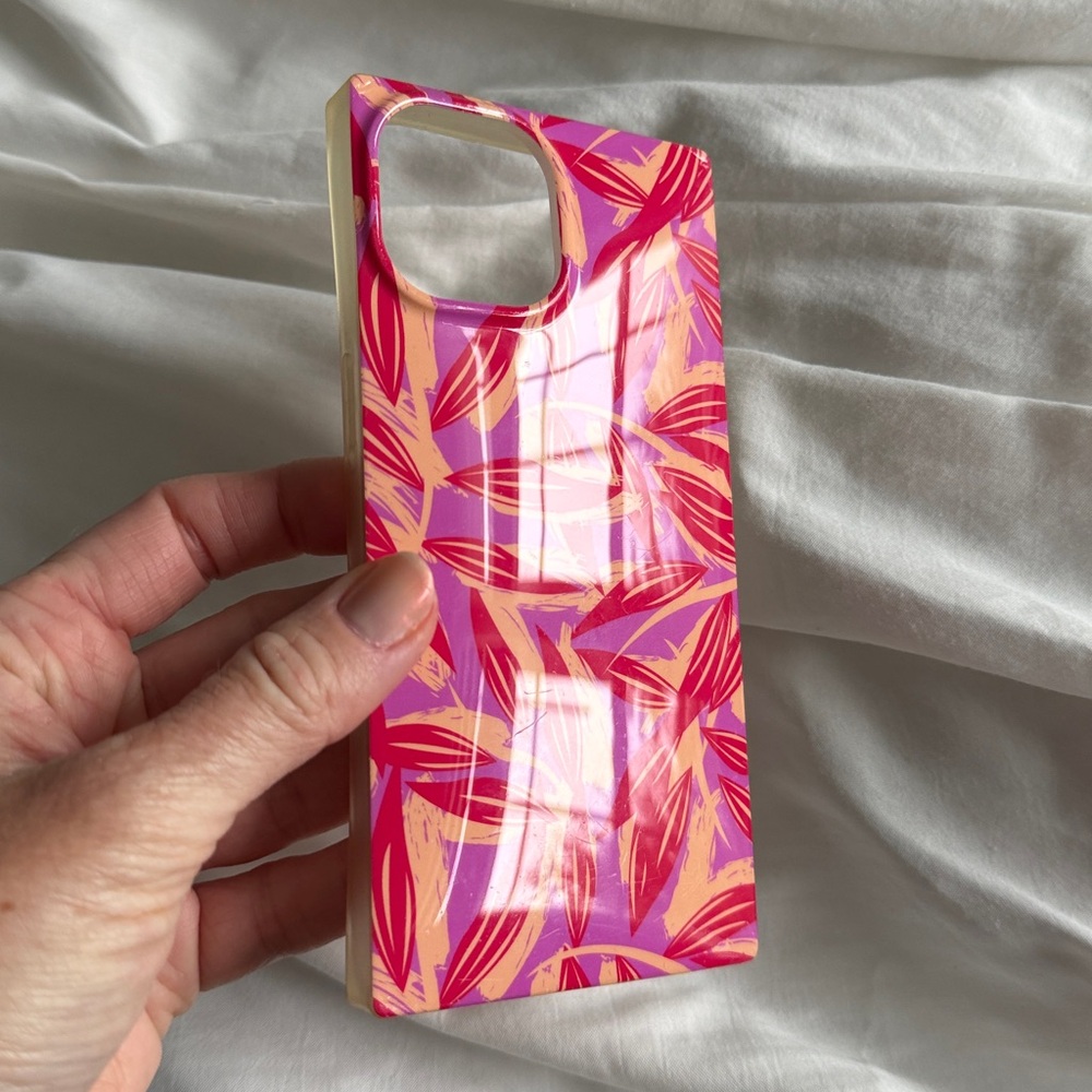 FLAUNT IPhone 15 phone case - Picture 6 of 7